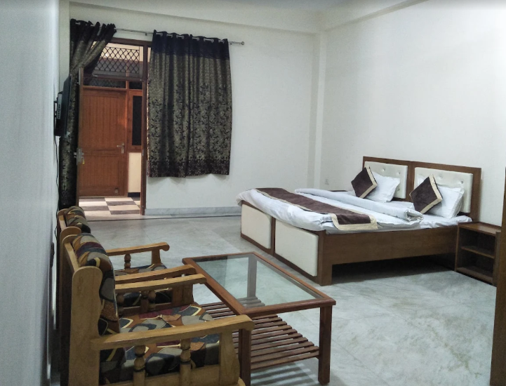 Nalanada living hostel near NIU and GU Gallery Image